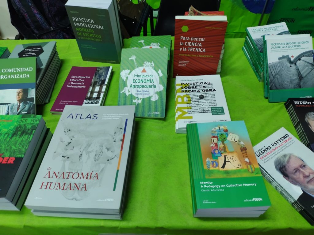 Feria del Libro &#8211; FCS